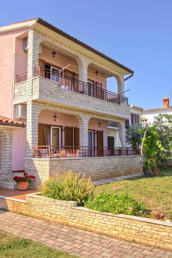 Comfortable Apartments In Peroj Near The Sea Extérieur photo